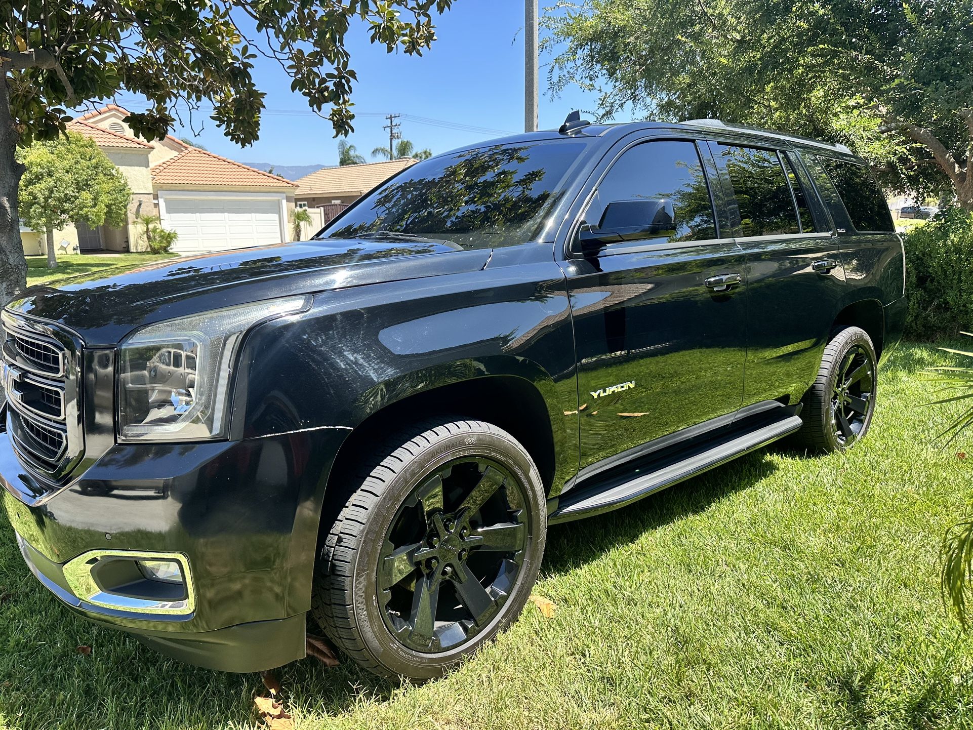 2019 GMC Yukon SLT SUV