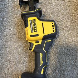 Electric Carpenter Saw