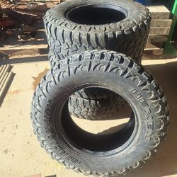 Nexlan Roadial LT265/70R17 Tires