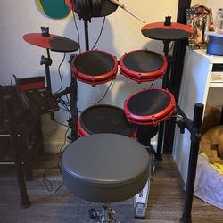 Alesis Drum Kit Nitro Max Mesh Drumkit Set