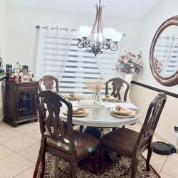 Dining Set With Mirror, Accessories Included 