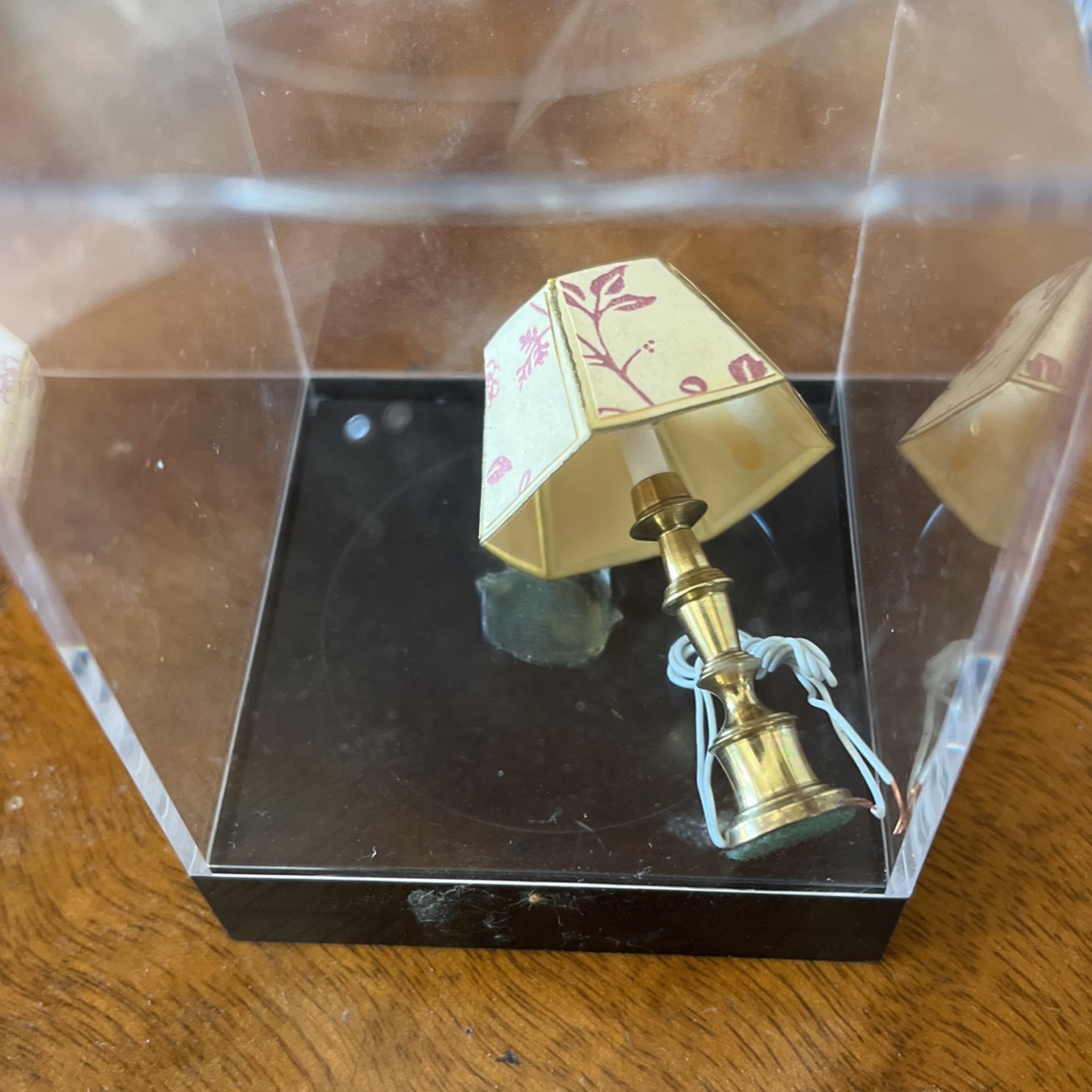 Dollhouse Wired Lamp