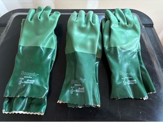 Neoprene coated elbow gloves