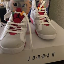 Jordan Bugs Bunny 6’s
