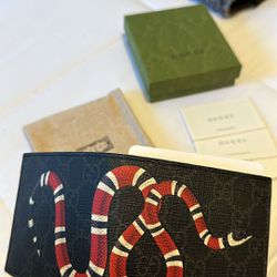 Gucci kingsnake Supreme Wallet AUTHENTIC