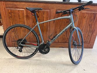 Specialized Sirus large bike