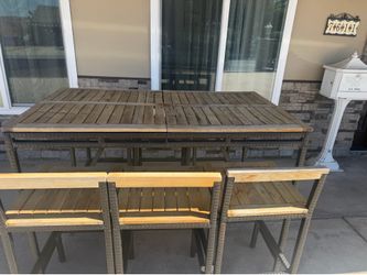 Outdoor table and six chairs