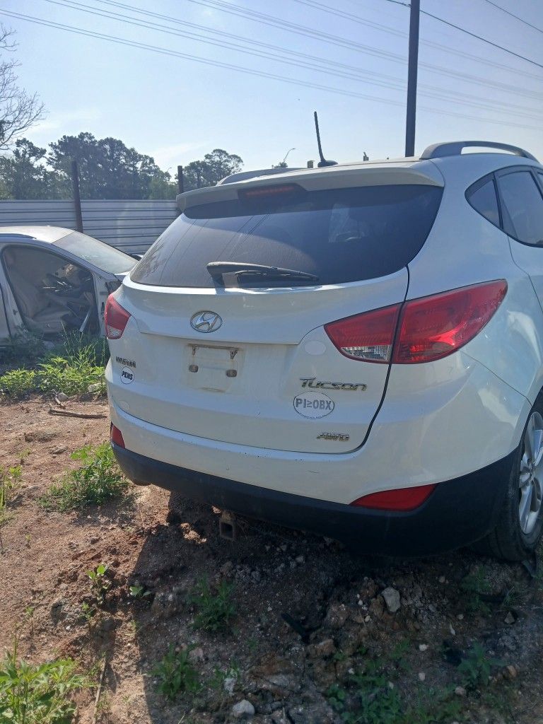 2012 Hyundai Tuscon Awd Parts