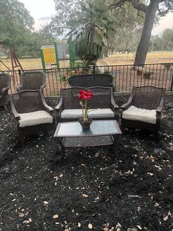 Wicker set