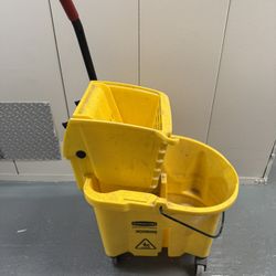 Rubbermaid Wave Brake