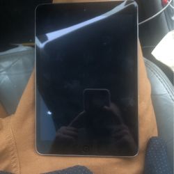IPad 2 WiFi For Parts Only.. 