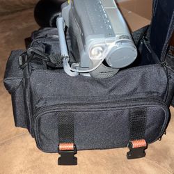 Canon Camcorder With Bag 