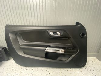 2018  Mustang Gt Driver Side Door Panel 