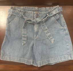 USED Tommy Hilfiger High Rise Short, size 10