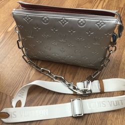 Trendy Silver Shoulder Bag