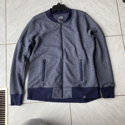NewEra Women’s Fleece XL Light Blue