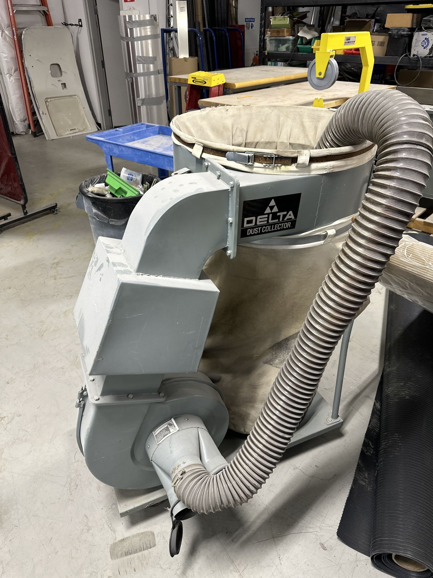 Delta Dust Collector