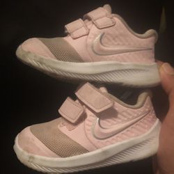Pink Nike 5c 