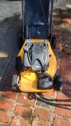 Poulan pro self propelled lawn mower