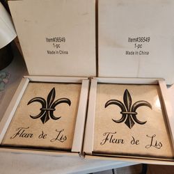 Fleur de Lis Ceramic Trivet/Wall Tile