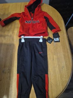 Nike Kids 2-Piece Tracksuit Set New with Tags