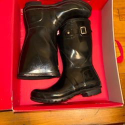 WOMENS HUNTER BOOTS USED SIZE 8 