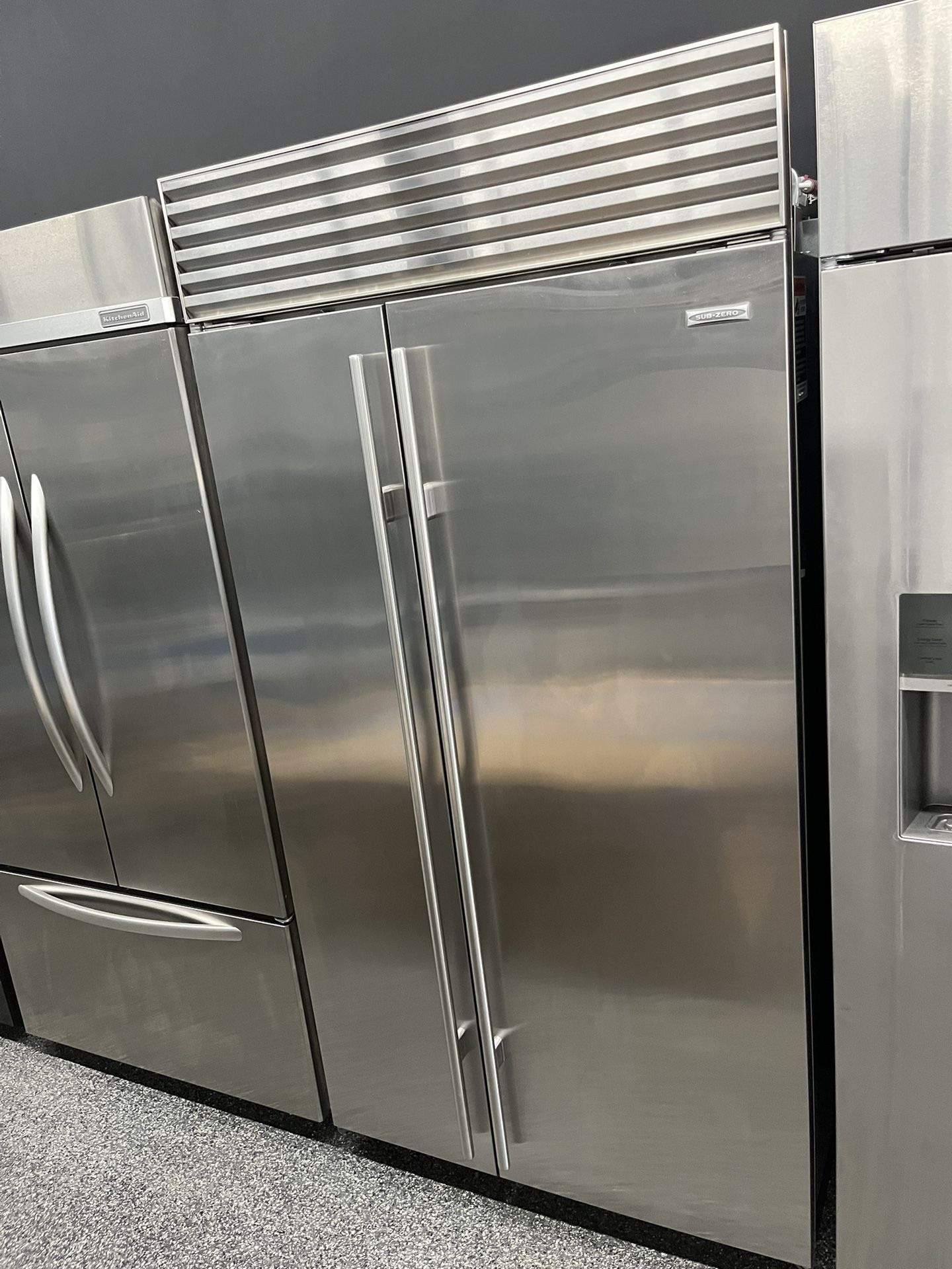Sub Zero Stainless Steel Built In 42” Refrigerator Side By Side Ice Maker