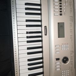 Yamaha Ypg-235 76 Key Portable Grand Digital Piano Keyboard