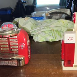Coca-Cola salt And Pepper Set  and jukebox