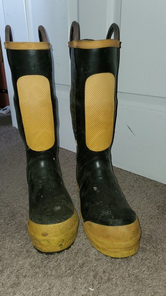 Black Diamond Size 9 Firefighter Boots