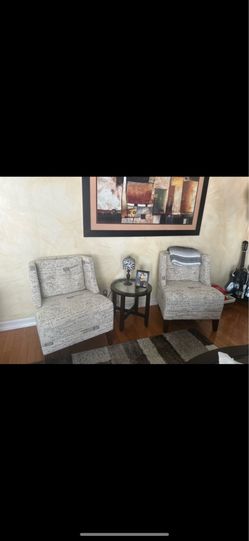 Beautiful Poundex Modern Abstract Script Slipper Chair -Paris themed