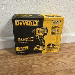 DEWALT ATOMIC 20V MAX Brushless 1/4" Impact Driver Kit - DCF809D1 (Brand New)