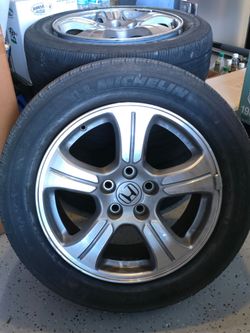 Honda Wheels with the Tires (235/60/18)