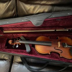 Child Size violin (1/2 Size) (about 20”) 