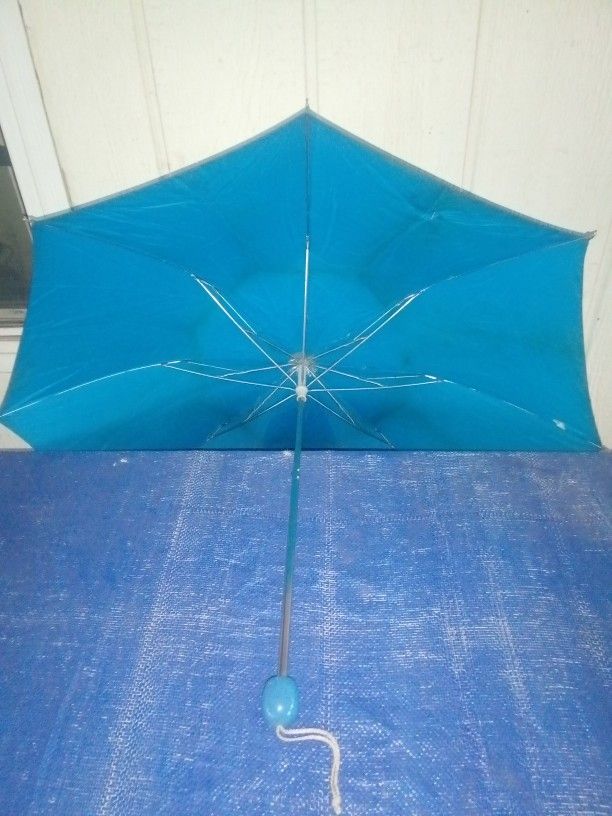UMBRELLA NICE. NO NAME!!