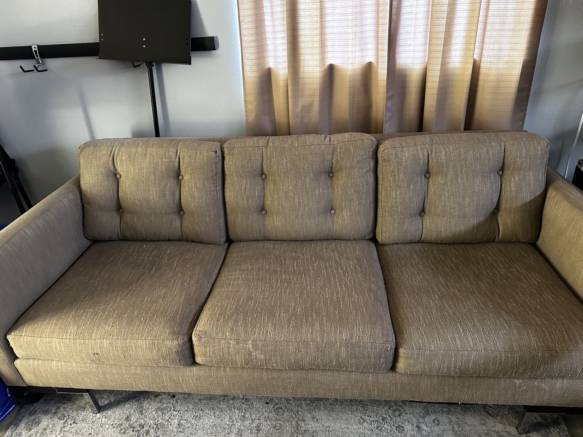 Free Couch for Sale in San Jose, CA - OfferUp