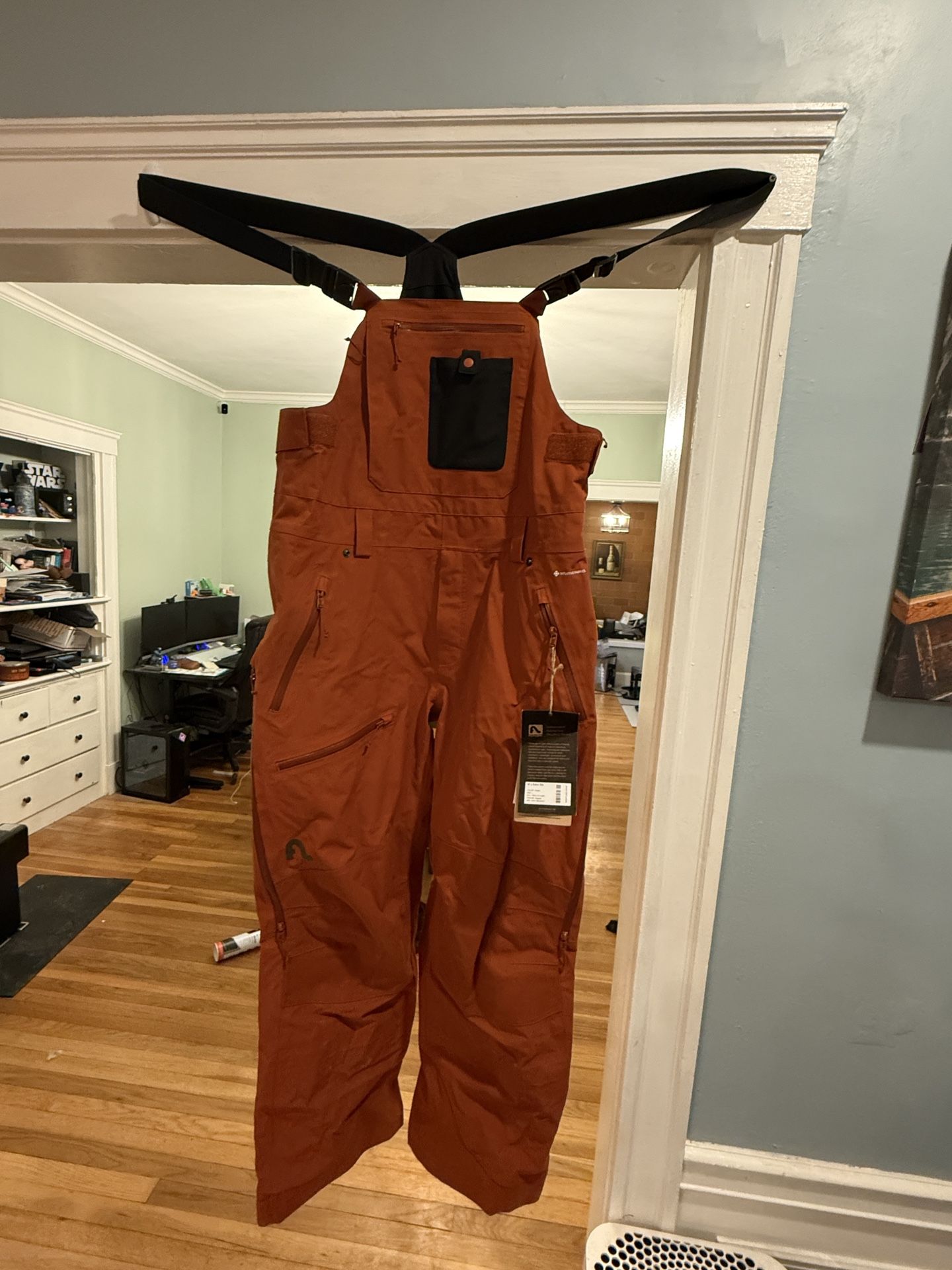 Flylow Baker Bib - Men’s Medium (Rustic Color) ✨ Brand New with Tags ✨
