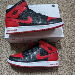 Air Jordan 1 Mid Bred Size 7y