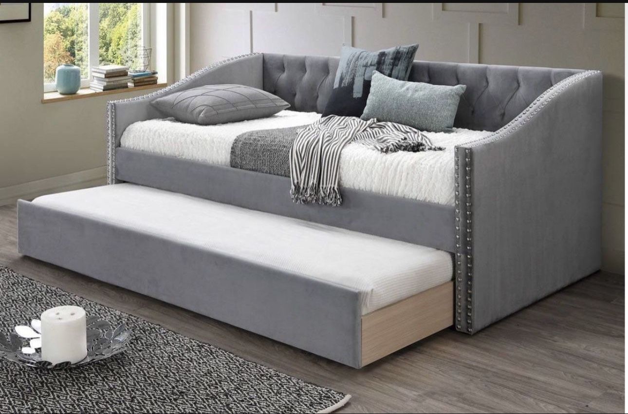 Brand New In Box Day Bed W/ Slats + Trundle And 2 Mattresses. Pick Up In Long Beach Or We Can Deliver For A Fee