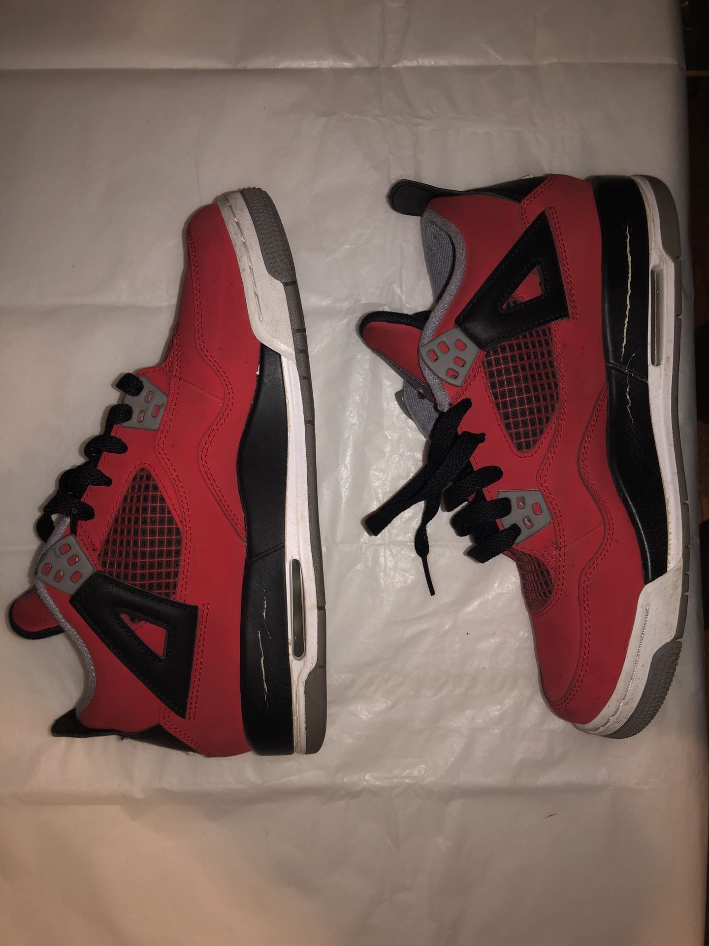 Jordan 4s