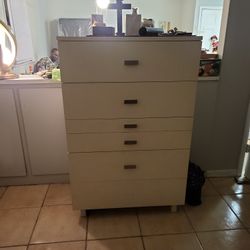 5 Drawer Tall Dresser White 