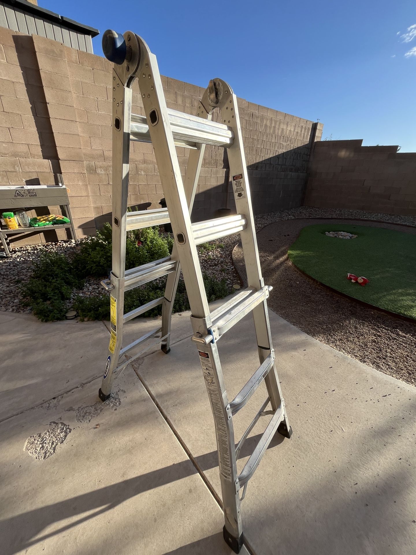 Werner 13’ Foldable + Expendable Ladder