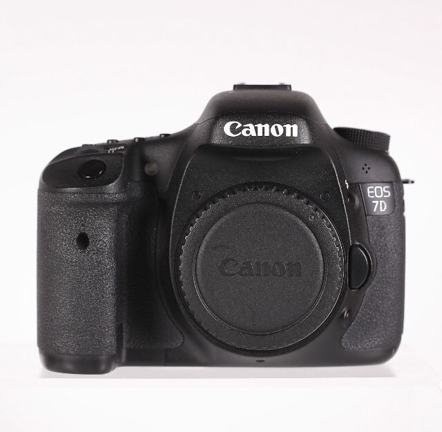 Canon 7D Digital Camera