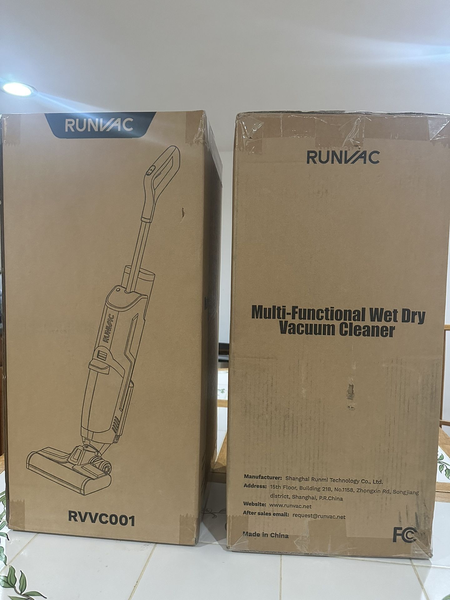 RUNVAC Cordless Multi-Functional Wet Dry Vacuum Cleaner