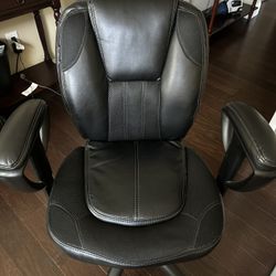 Real Leather Office Chair- $25 ONLY- Moving!!