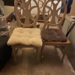 Wooden Chairs With Cushion 