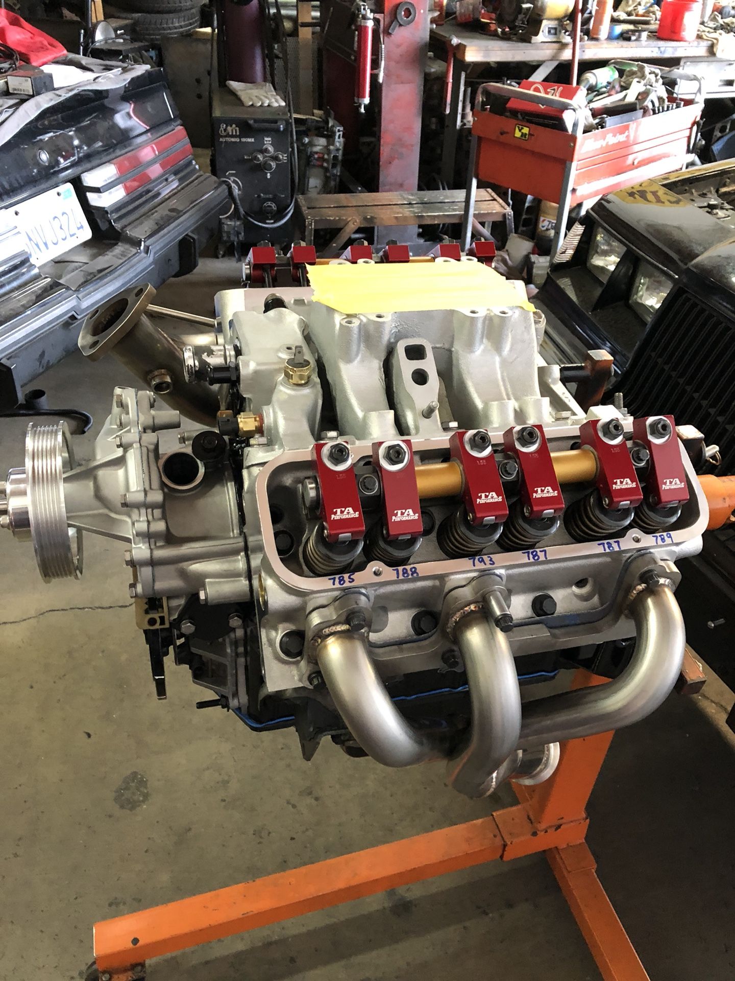 Local mechanic seeking side work.