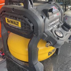 Cordless Dewalt Compressor Flex volt