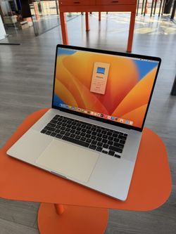 Apple 16” MacBook Pro Core i7 32GB Ram 512SSD! 90 day warranty! We offer financing!