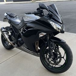 2015 Kawasaki Ninja 300